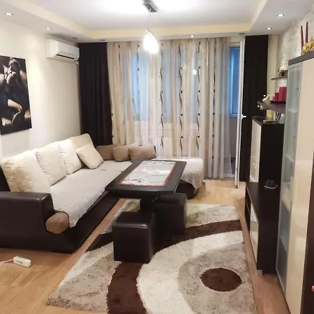 уютен в централната част на загора סטרה זגורה