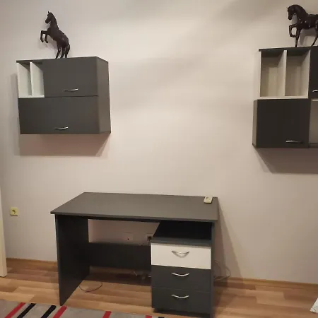 уютен в централната част на загора Apartmán *